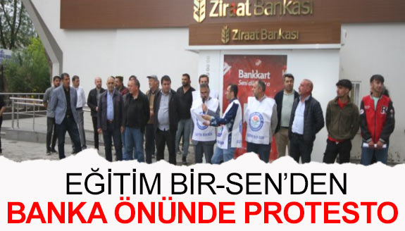 Eğitim Bir-Sen'den, banka önünde promosyon protestosu!