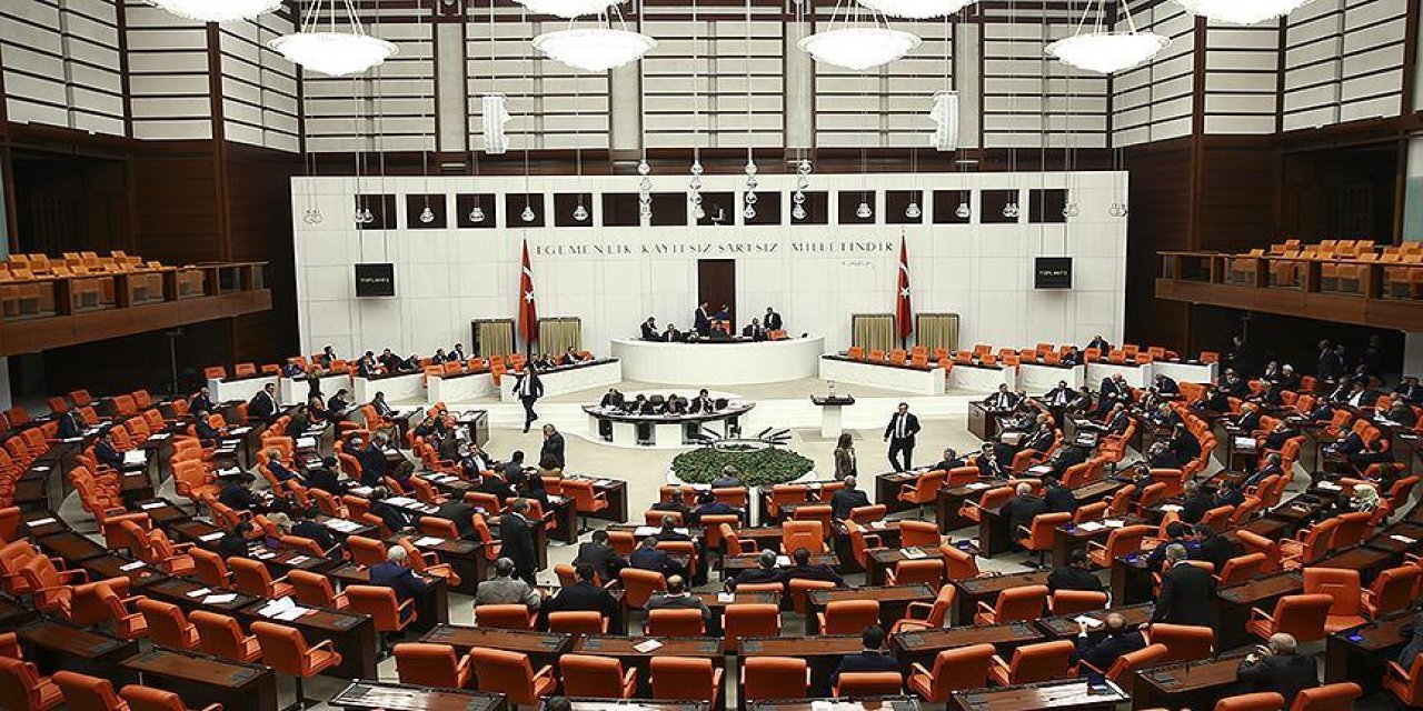 Kamudaki sürekli işçiler DİKKAT! Tayin hakkı, meslek kodları, ücretleri ve tüm işçilere aynı statatü TBMM'de