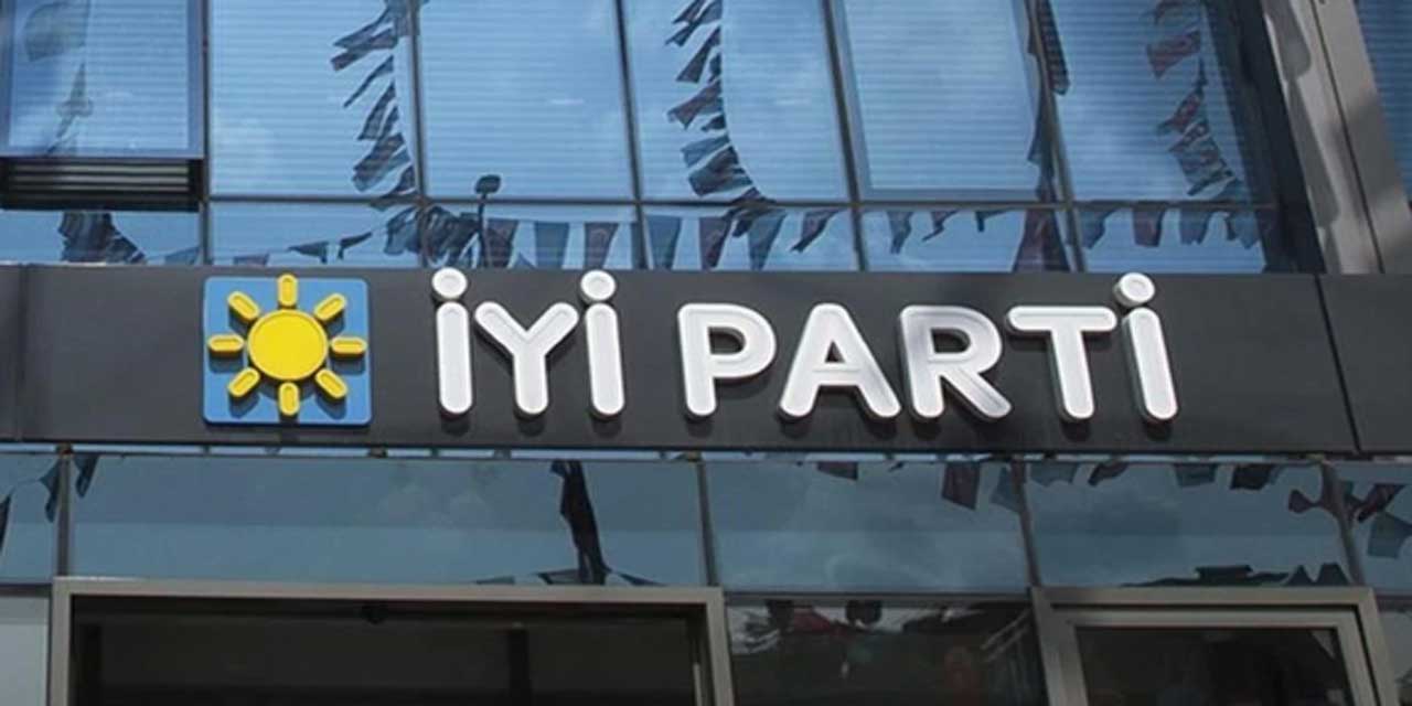 SON DAKİKA: İYİ Parti'de İstifa Patlaması! 2 Belediye Başkanı Daha İstifa Etti