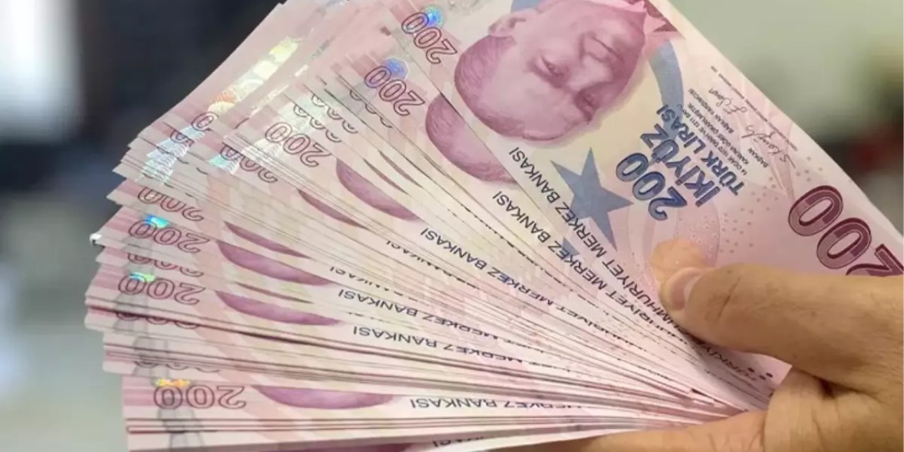 Emekli ve Memur Zammında En Yüksek Oranlı Tahmin! İşte 4 Formülde Memur ve Emekli Maaş Hesabı