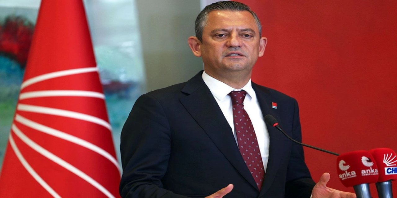 CHP Lideri Özgür Özel'den Öğretmenlere Müjde: "En Düşük Maaş 100 Bin Lira Olacak!"